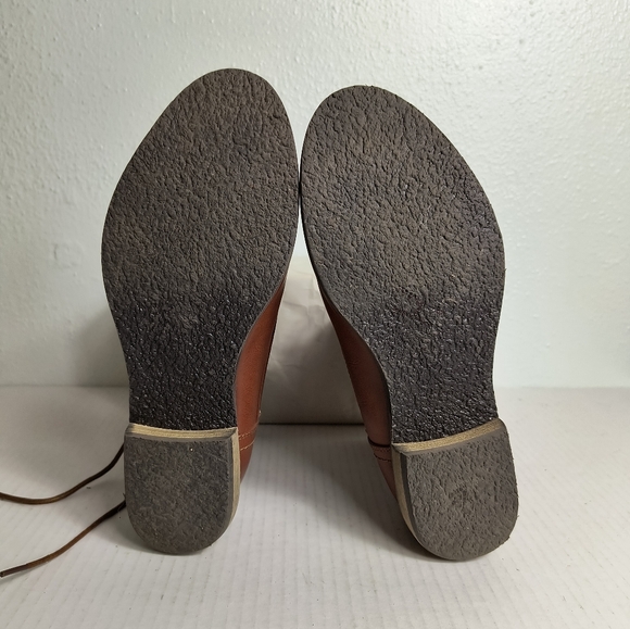 Shoe Dazzle Alina Brown Lace-Up Ankle Combat Boots Size 7 Tooled Boho - Picture 9 of 11